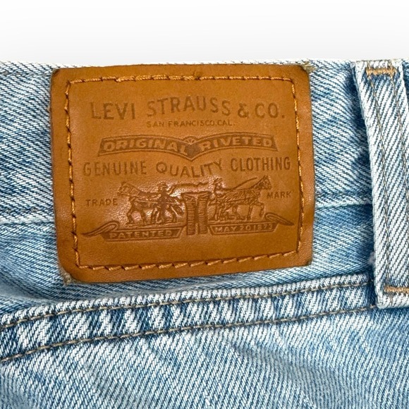 Levi's Premium Baggy Dad Jeans Women's 24x30 Distressed Relaxed Fit Big E Tag - Picture 9 of 15